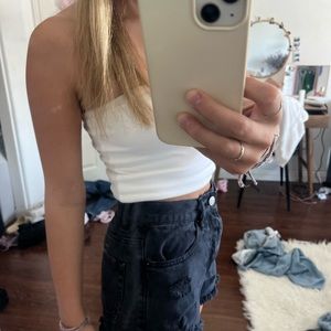 Black woman’s PacSun, Jean shorts